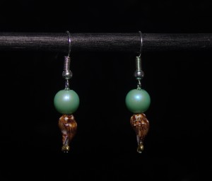 Pearl and seashell 1