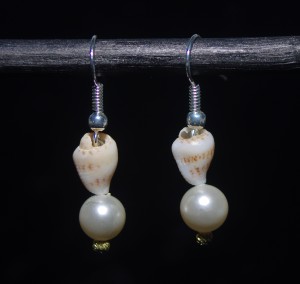 Seashell and pearl